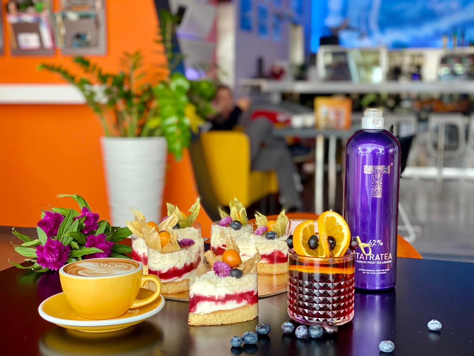 Aerocafe Hotell Partizánske Eksteriør bilde